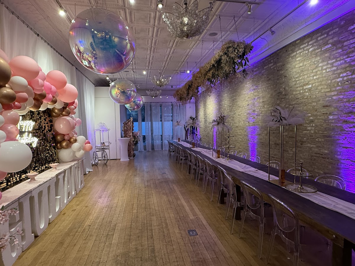 The Long Hall Chicago class experience