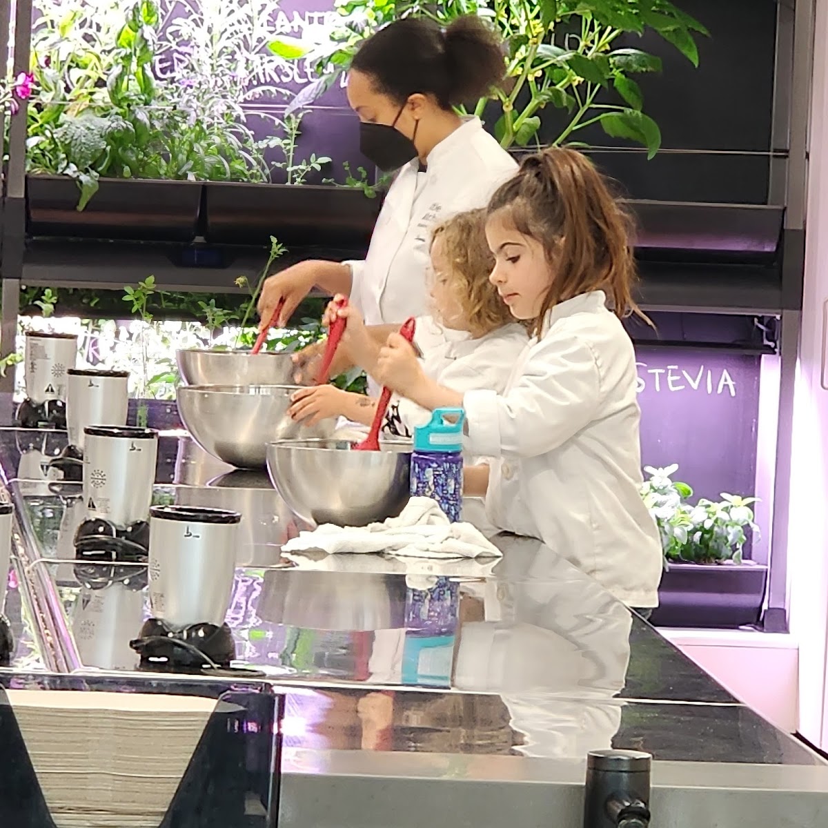 Little Kitchen Academy Los Angeles Westfield Century City class experience