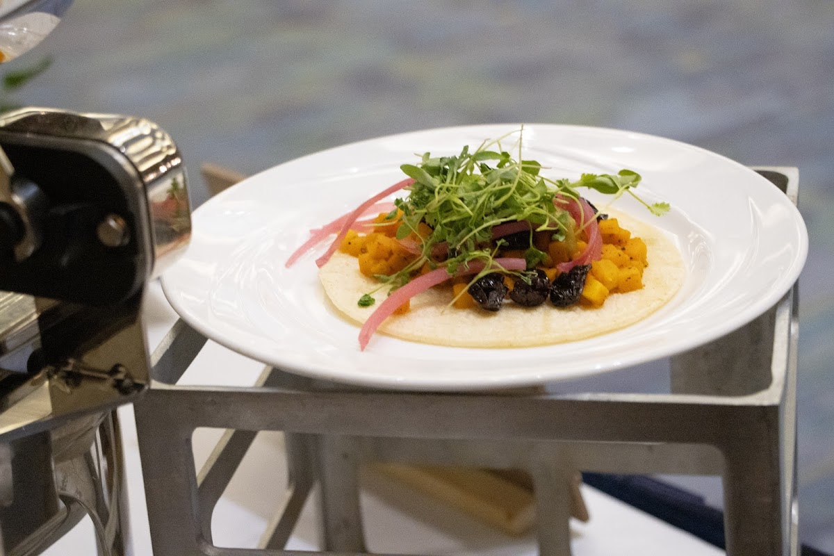 UNITE HERE Chicago Hospitality Institute - Free Culinary School