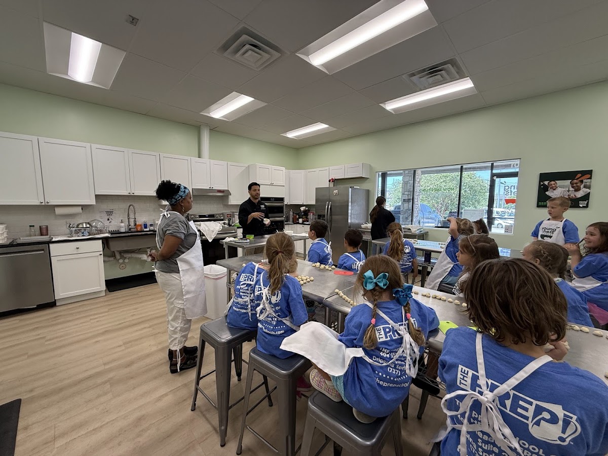 Young Chefs Academy - Austin Southwest TX class experience