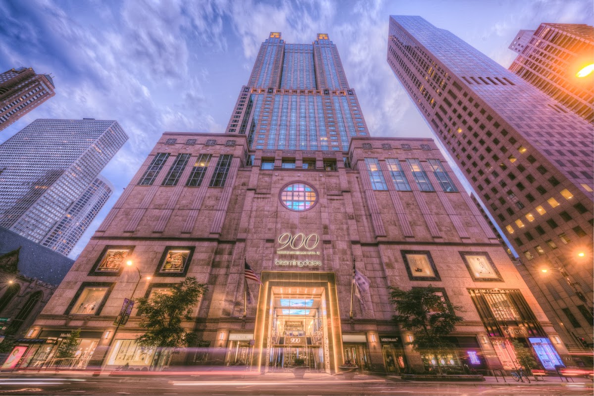 900 North Michigan Shops class experience