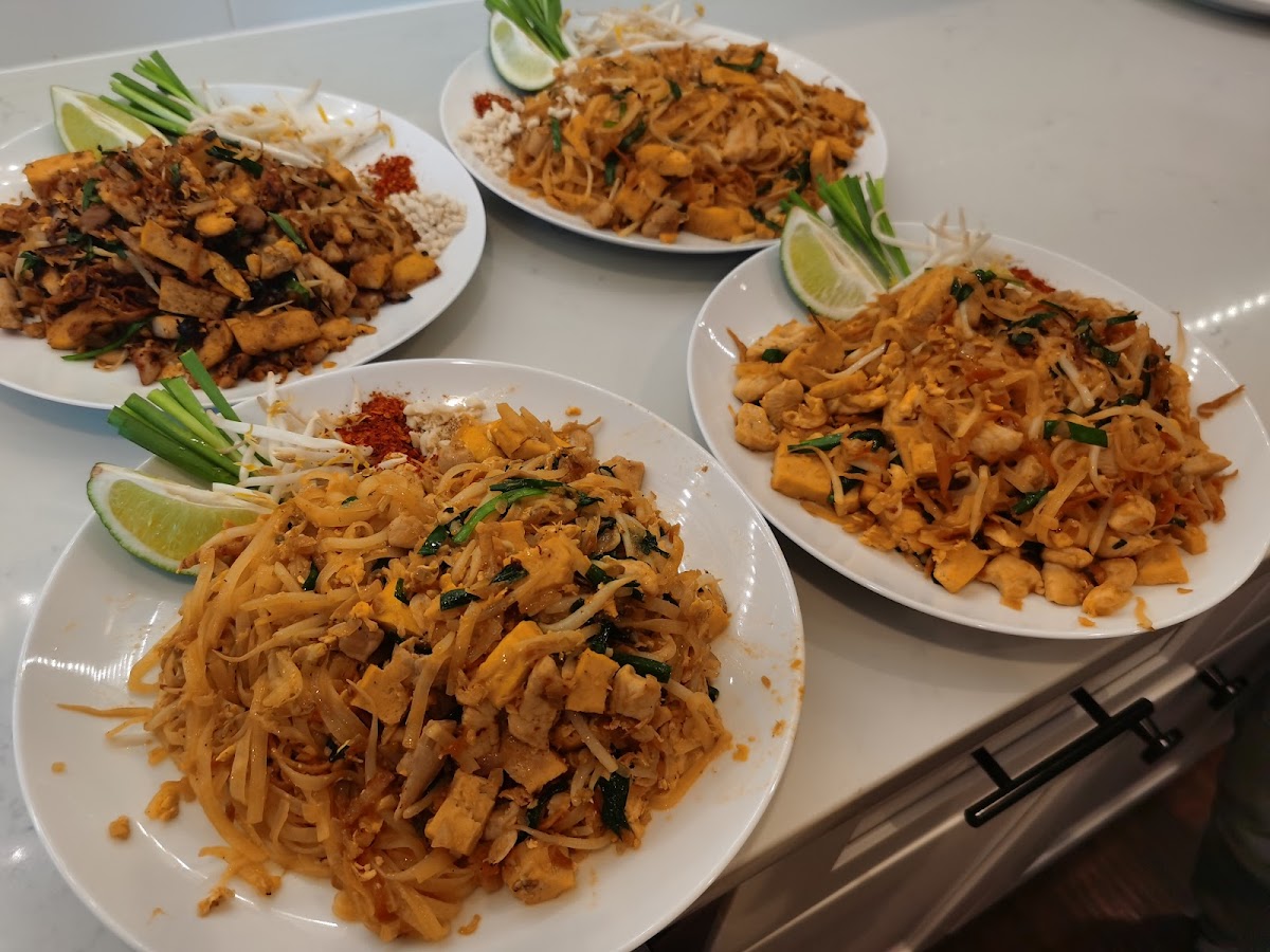 Raak Thai Cultural Center - Thai Cooking Class